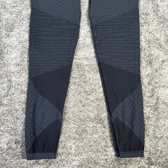 Spanx Look At Me Now Seamless Leggings Sz M Indigo Sky - Picture 4 of 9